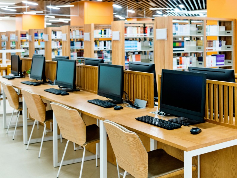computers in a library